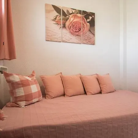 Montiboli Beachfront Holidays * ויאחויוסה